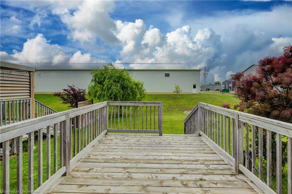 470 Krotz Street E Property Photo 7