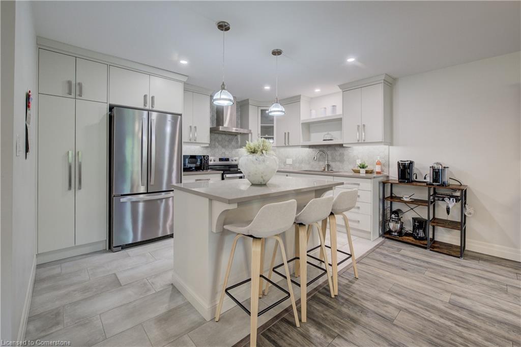 470 Krotz Street E Property Photo 15