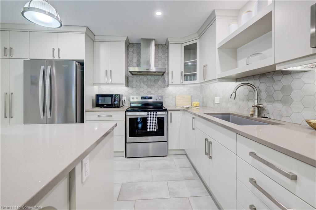 470 Krotz Street E Property Photo 17