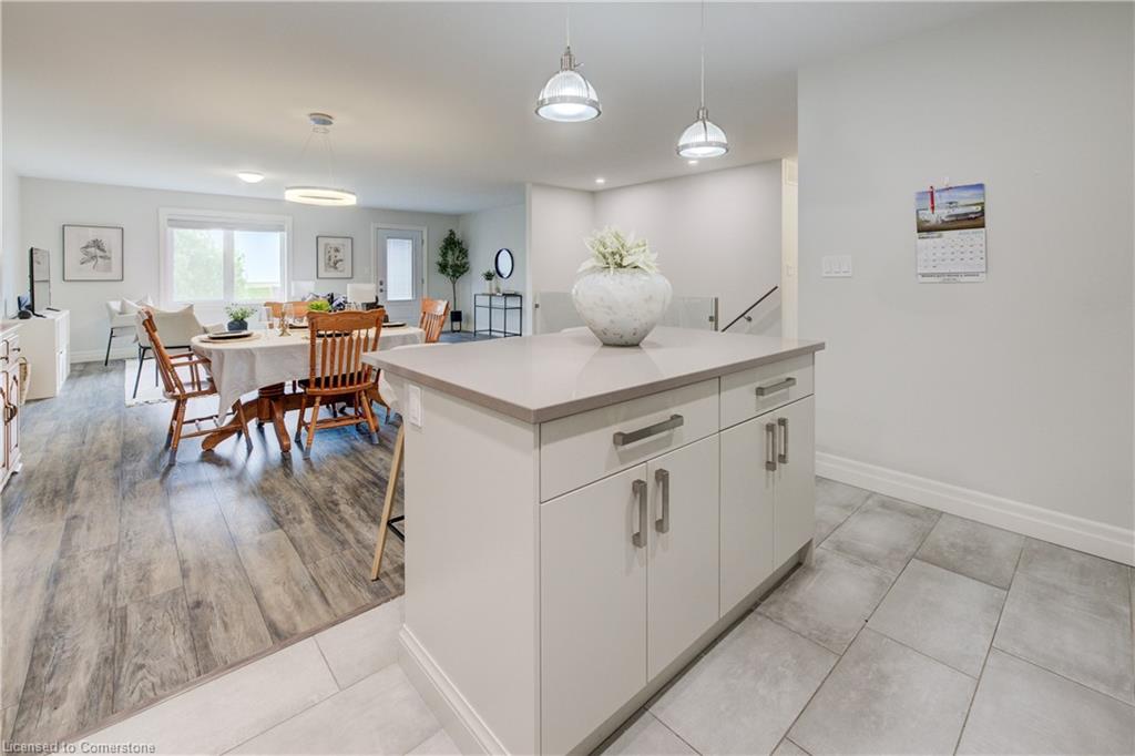 470 Krotz Street E Property Photo 18