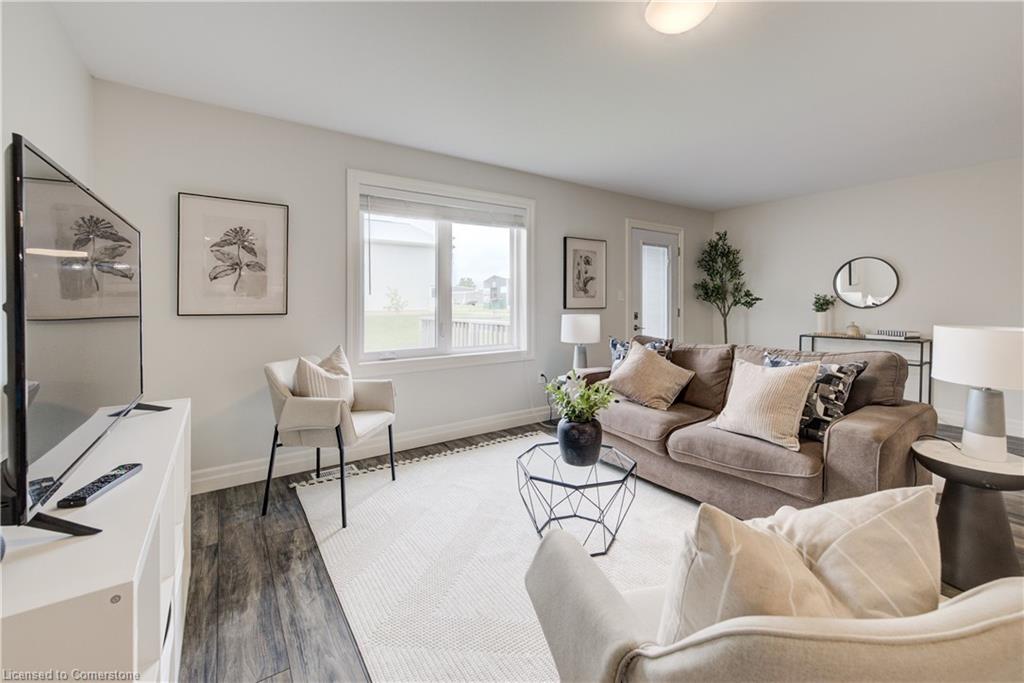 470 Krotz Street E Property Photo 24