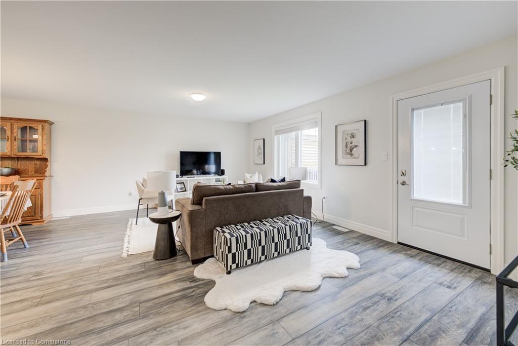 470 Krotz Street E Property Photo 27