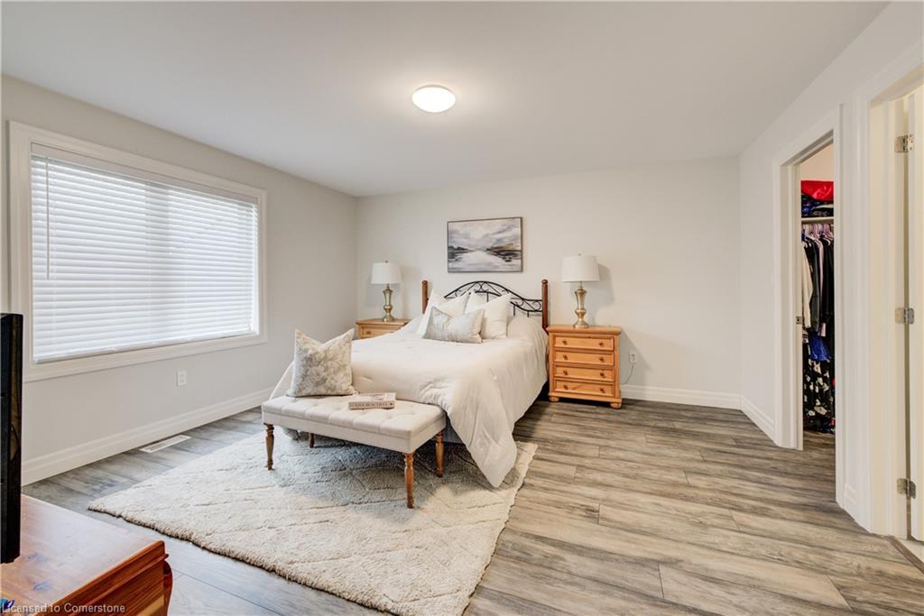 470 Krotz Street E Property Photo 28