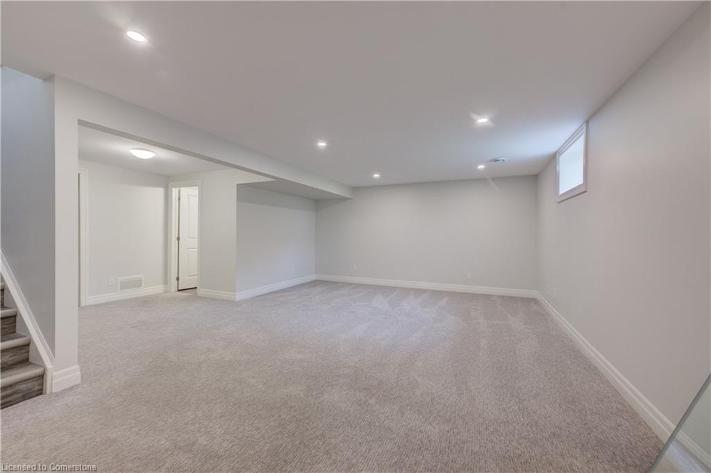 470 Krotz Street E Property Photo 33