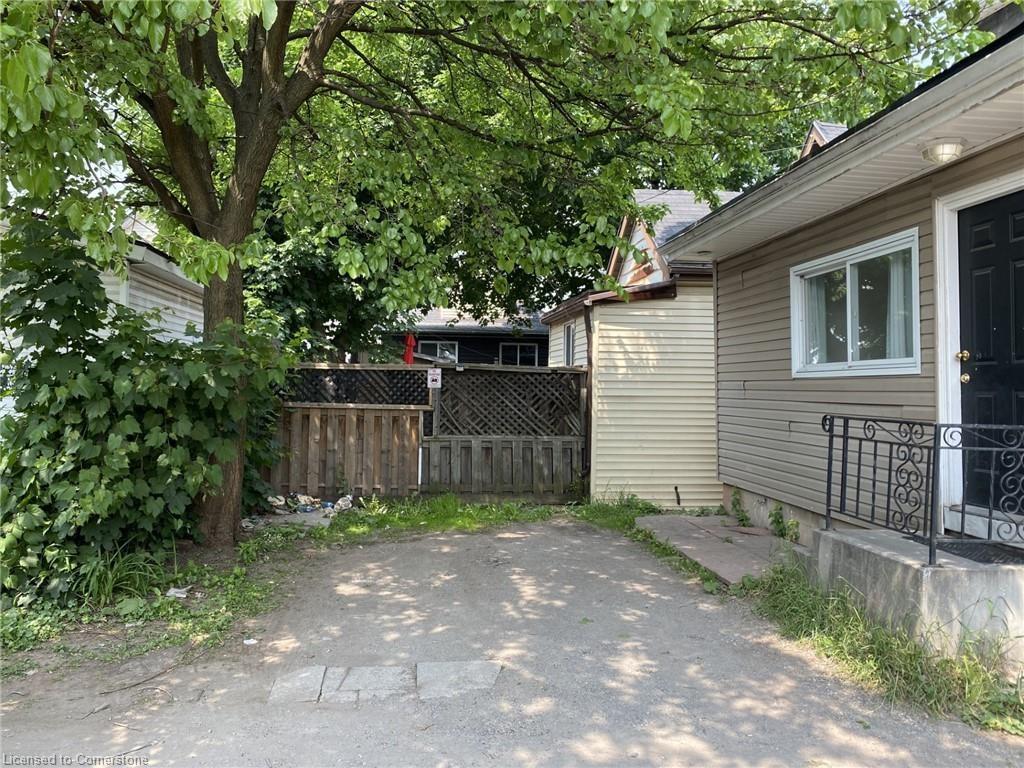 1164 Cannon Street E Property Photo 3