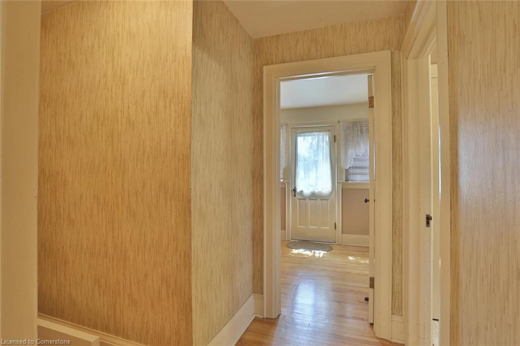 81 Allen Street W Property Photo 16