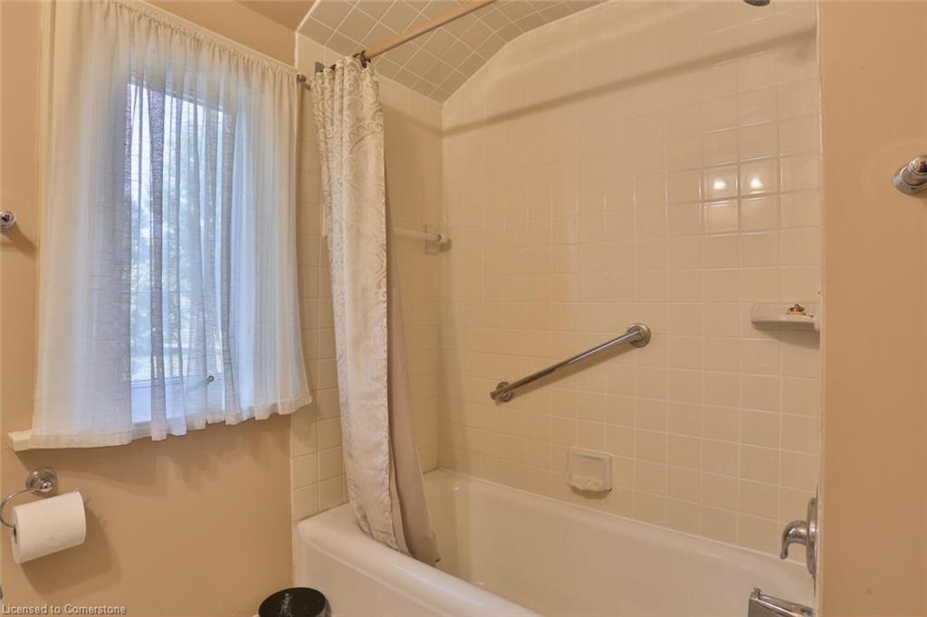 81 Allen Street W Property Photo 19