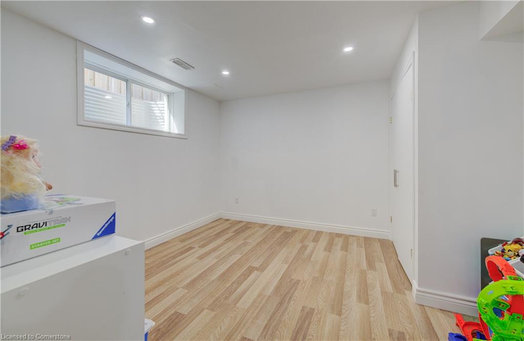 40 Fraserwood Court Property Photo 25