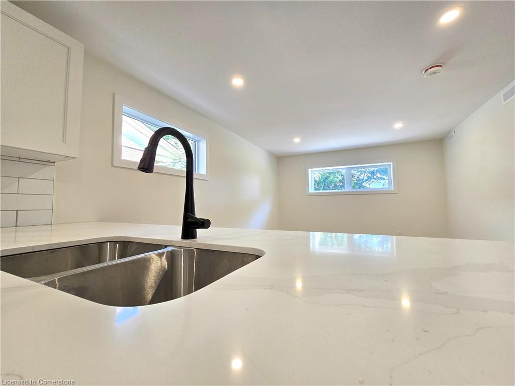 2-404 Forest Hill Drive Property Photo 5