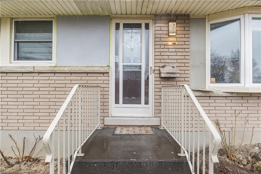 37 Coronation Boulevard Property Photo 3