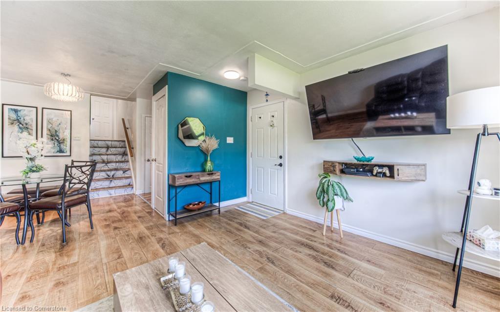 56 Weichel Street Property Photo 10