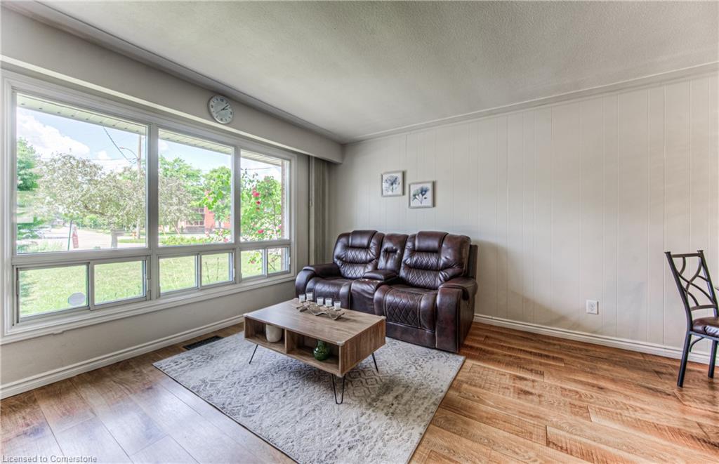 56 Weichel Street Property Photo 11