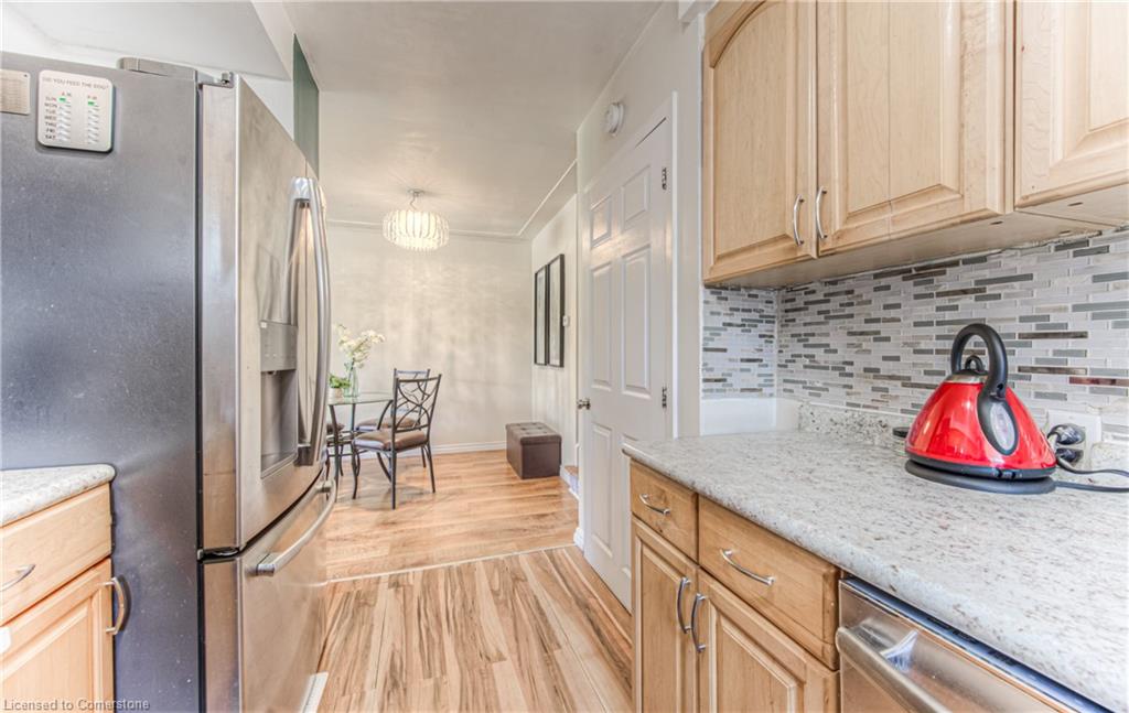 56 Weichel Street Property Photo 18