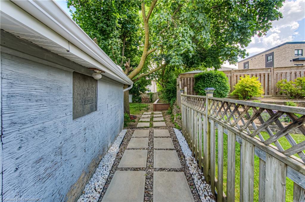 56 Weichel Street Property Photo 40