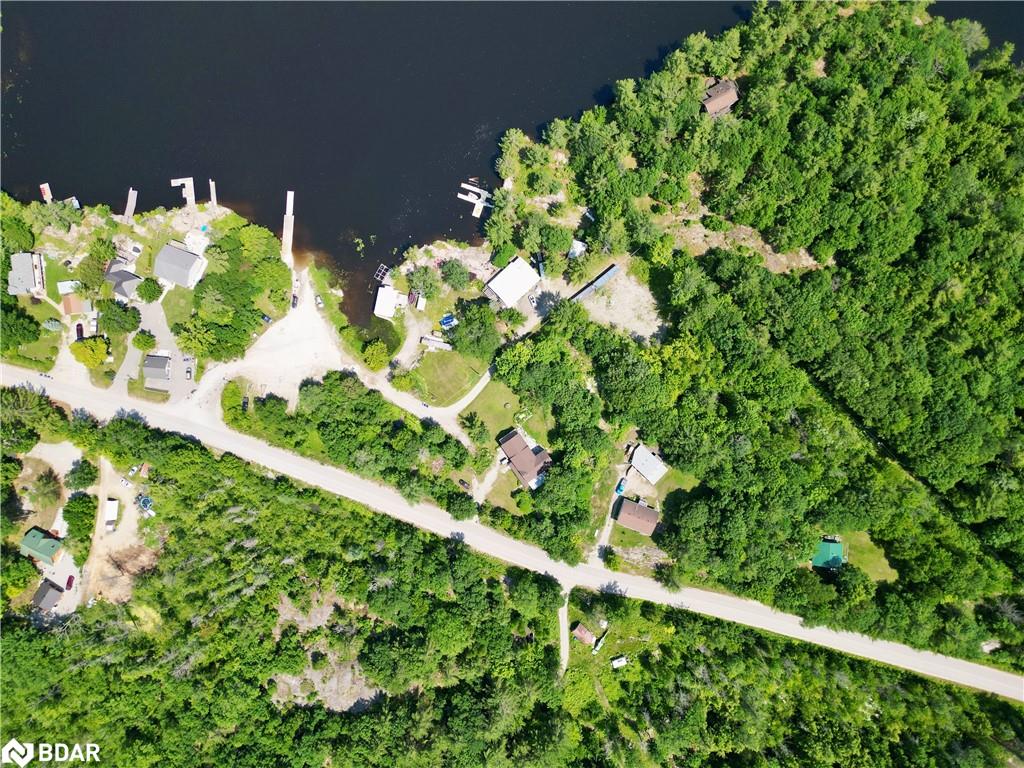 1894 Henrys Landing Landing Property Photo 3