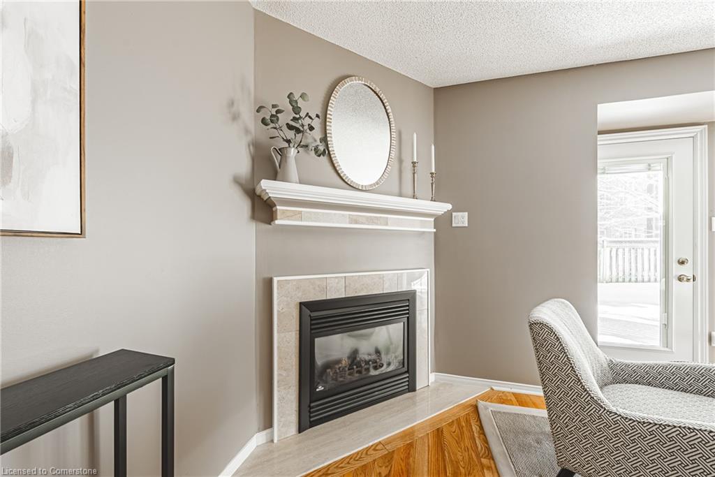 9-3333 New Street Property Photo 5