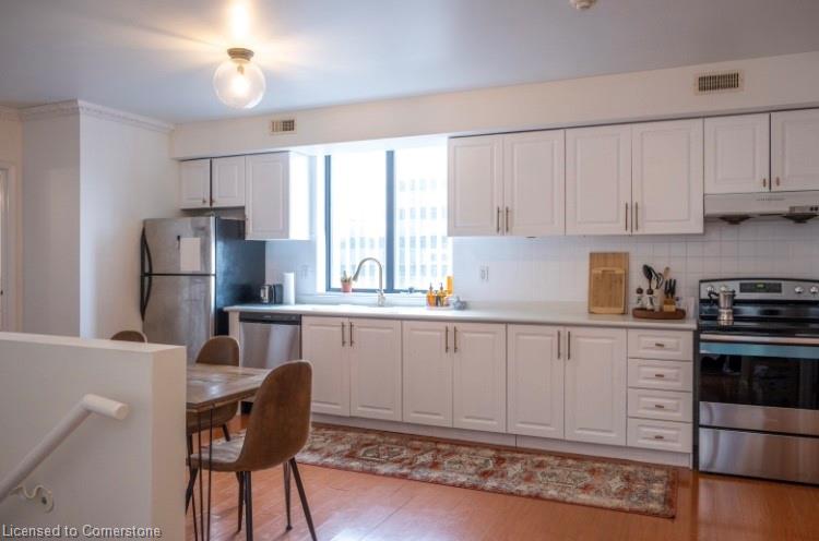 66 King Street E Property Photo 2