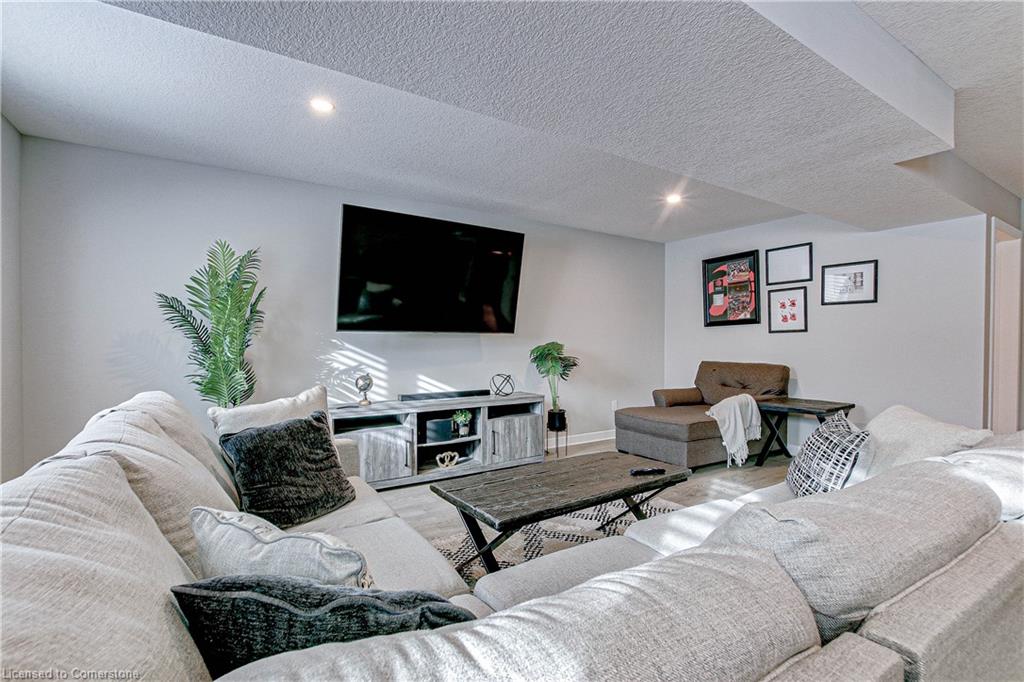 9 Clover Cir Circle Property Photo 32