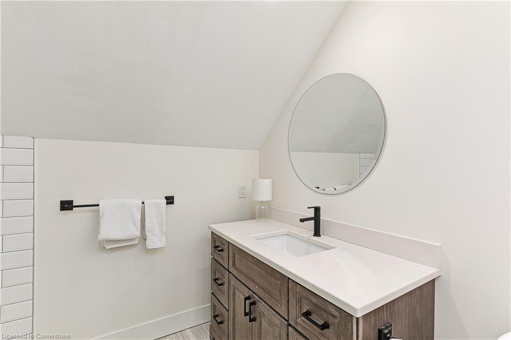 234 Canrobert Street Property Photo 28