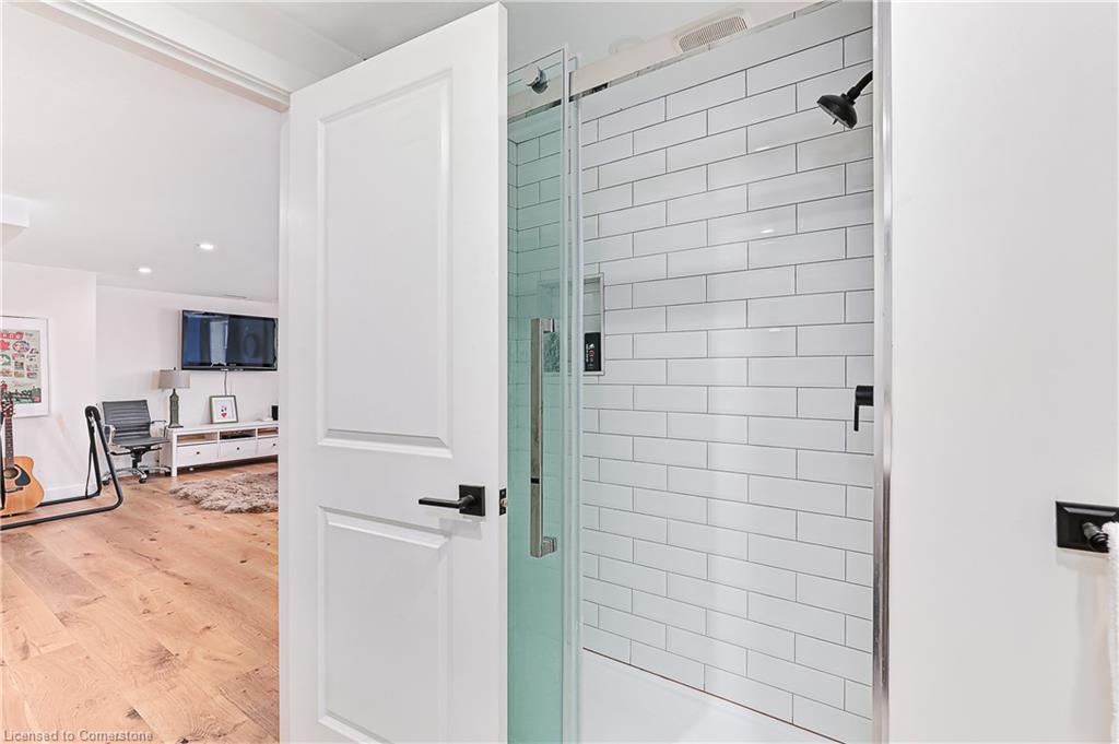 234 Canrobert Street Property Photo 33