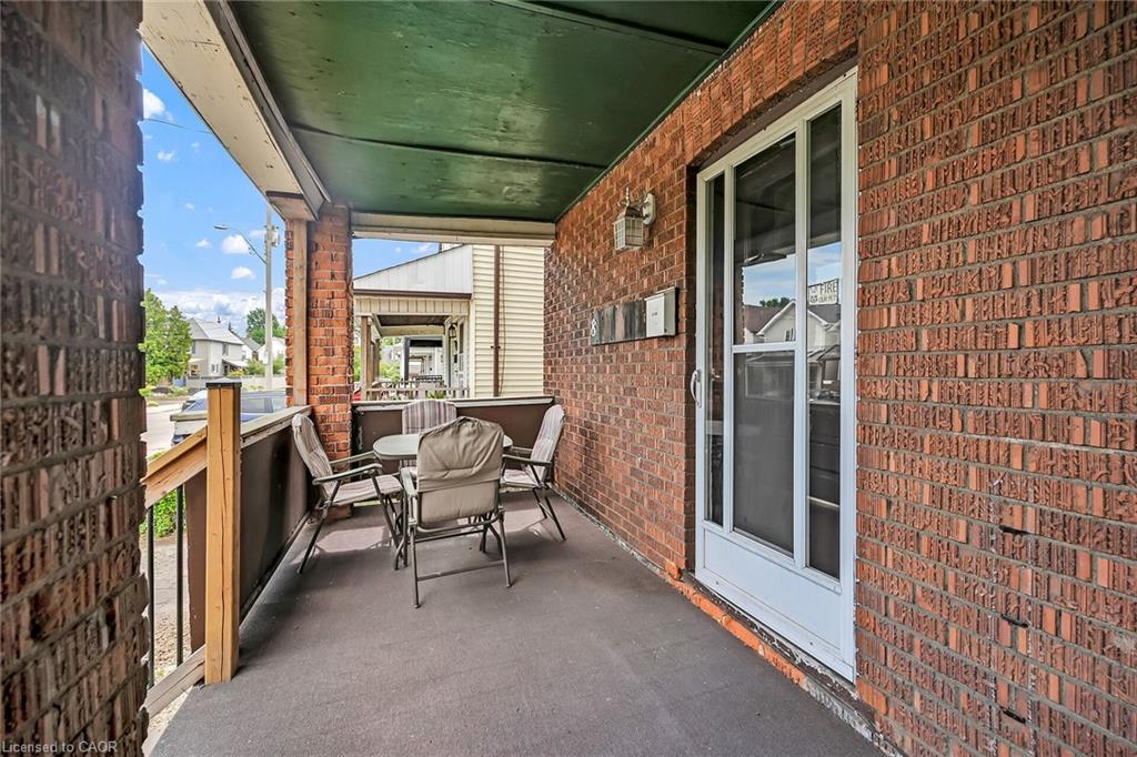 8 Morris Avenue Property Photo 4