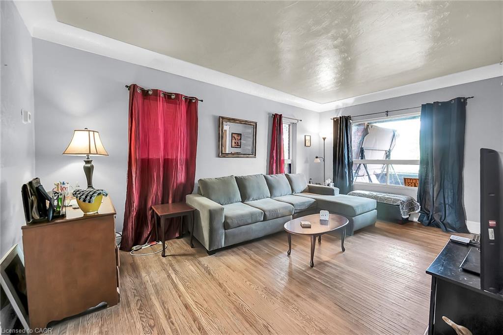 8 Morris Avenue Property Photo 6