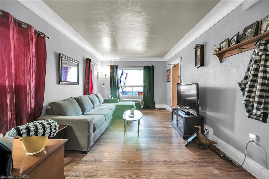 8 Morris Avenue Property Photo 7