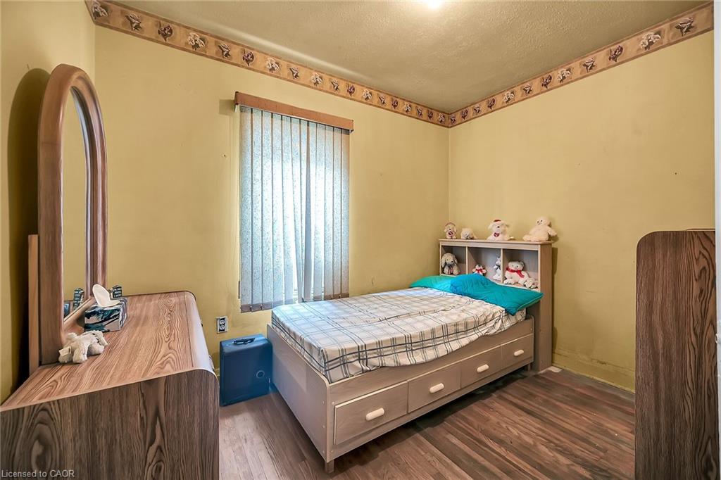 8 Morris Avenue Property Photo 12