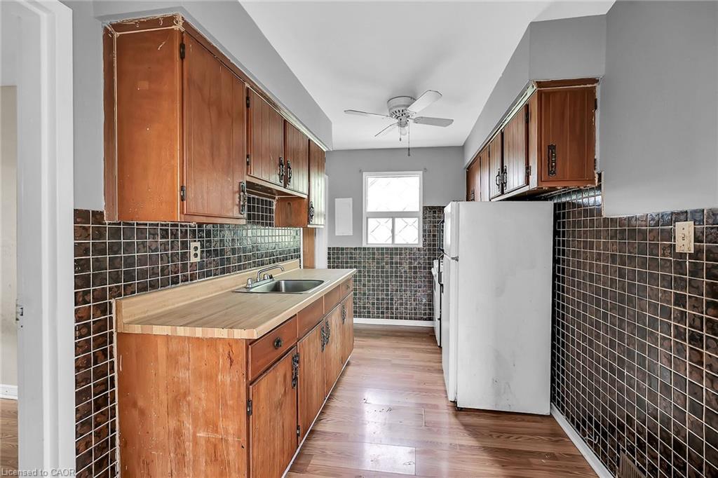 8 Morris Avenue Property Photo 29