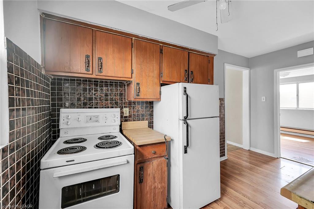 8 Morris Avenue Property Photo 30