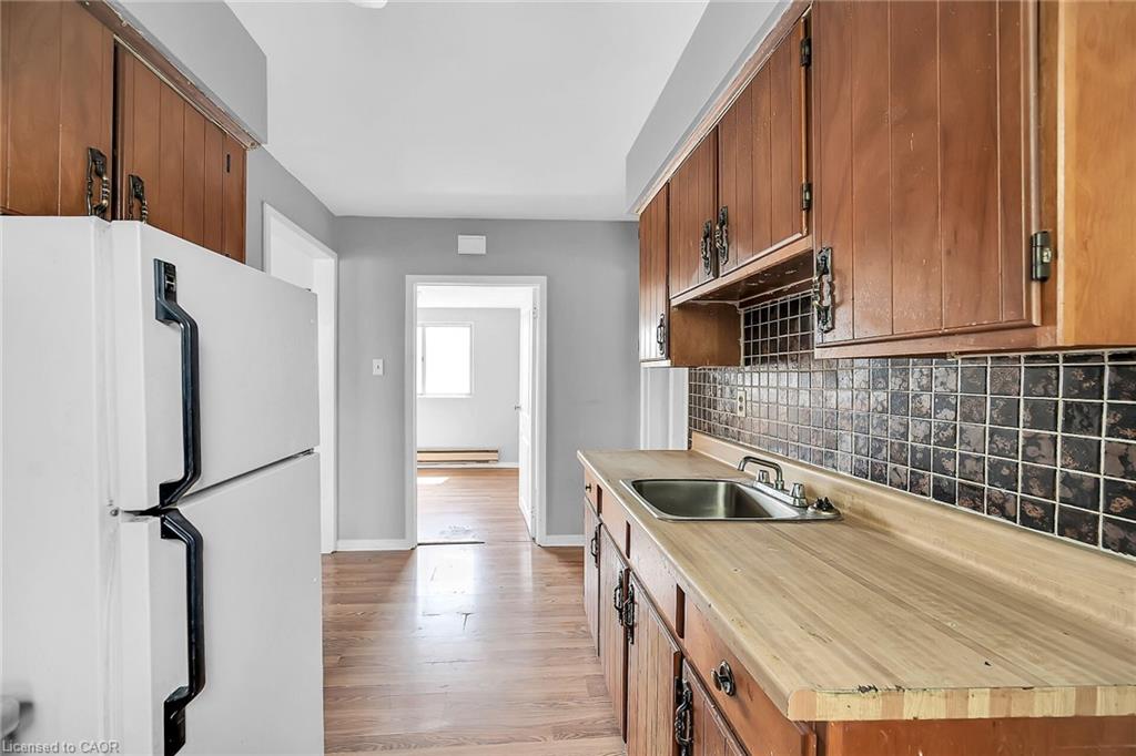 8 Morris Avenue Property Photo 31