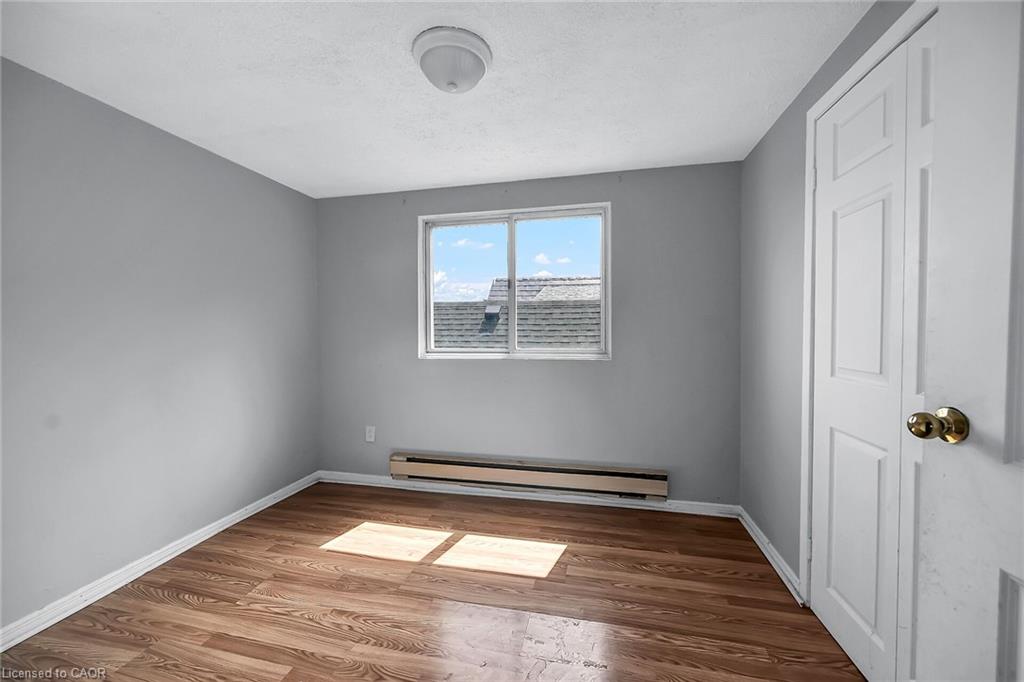 8 Morris Avenue Property Photo 33