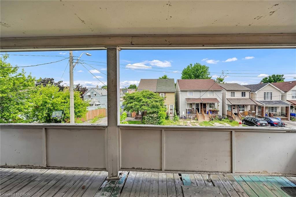 8 Morris Avenue Property Photo 39