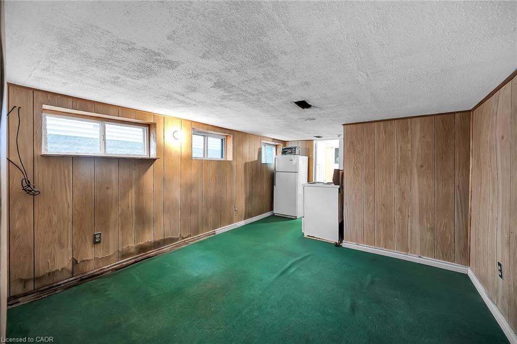 8 Morris Avenue Property Photo 41