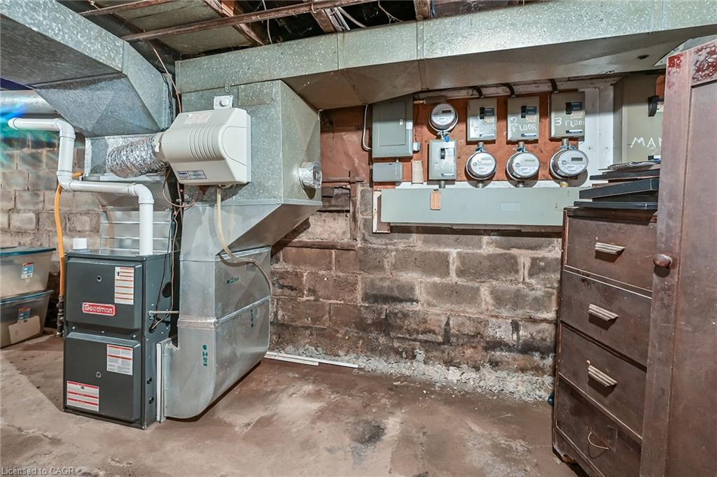 8 Morris Avenue Property Photo 45