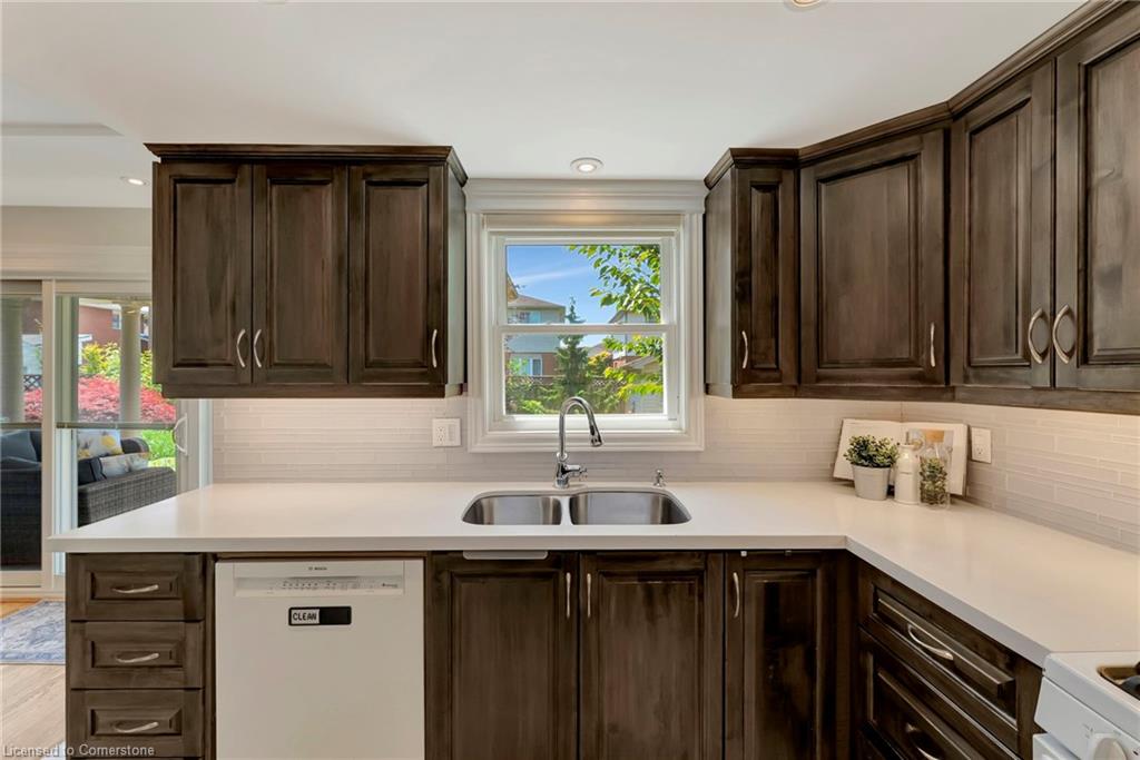 14 Anita Court Property Photo 7
