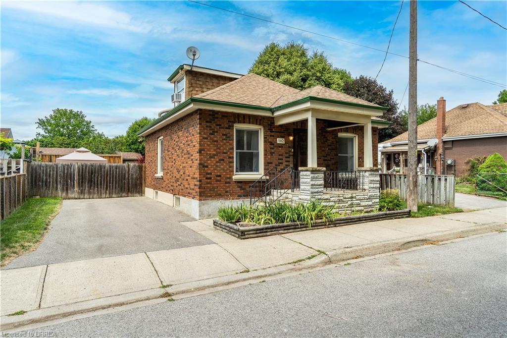 182 Durham Street Property Photo 2