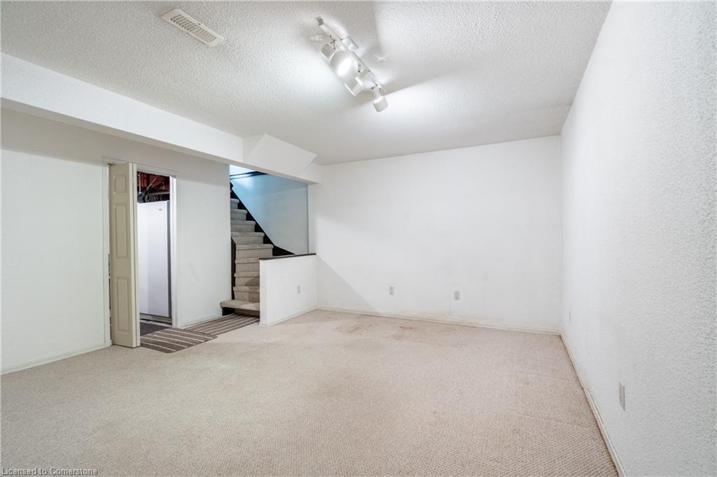 34-75 Ventura Drive Property Photo 22