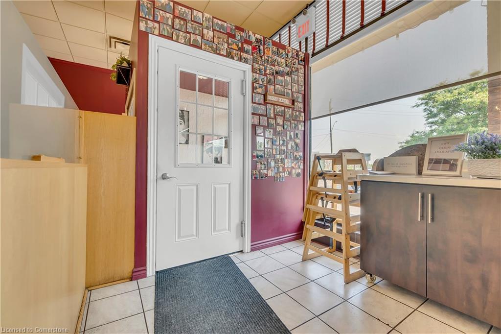 3-368 Queen Street W Property Photo 12