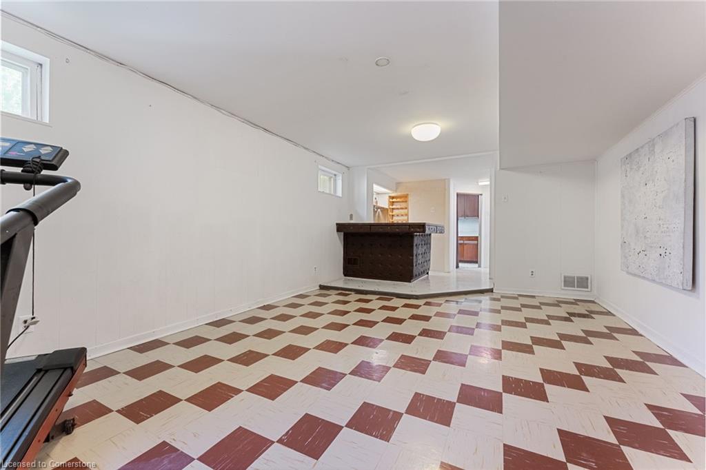 1610 Hobbs Crescent Property Photo 19