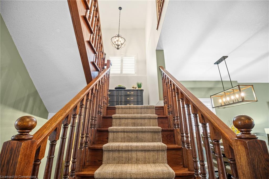 4 Golf Woods Drive Property Photo 22