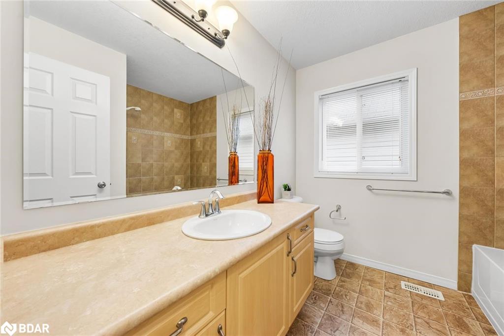 382 Woodbine Avenue Property Photo 29