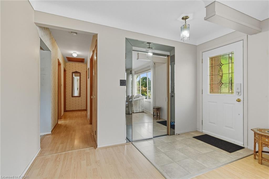 16 Glendale Drive Property Photo 2