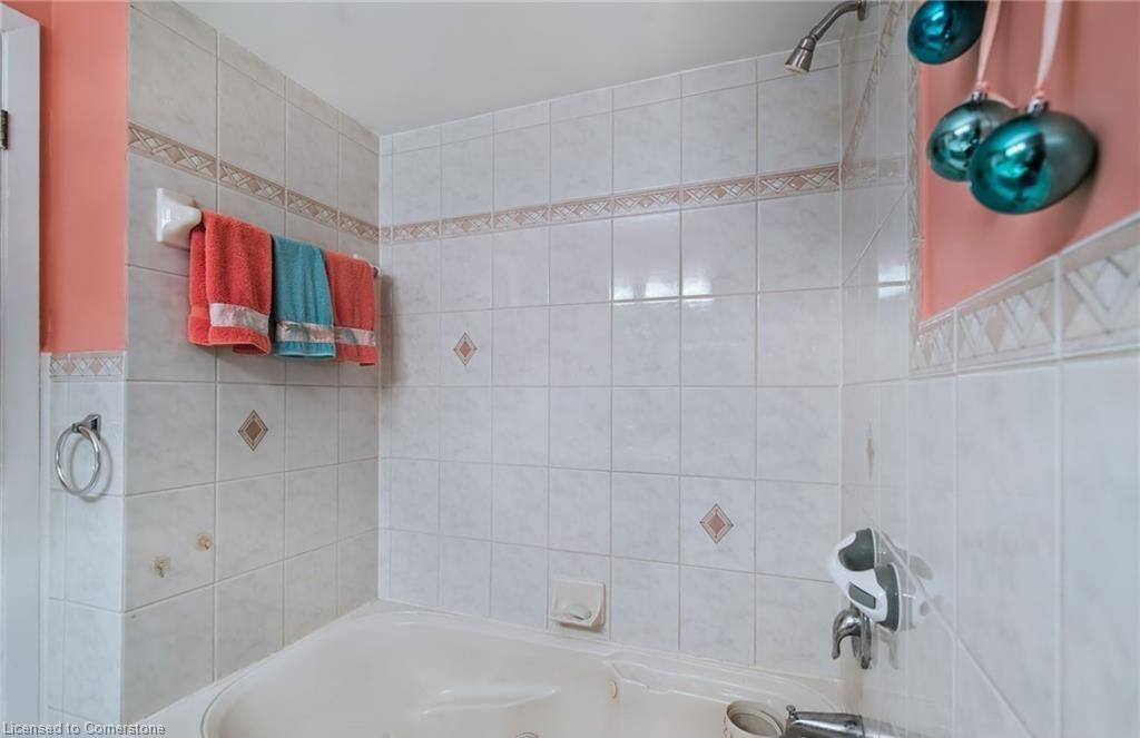 16 Glendale Drive Property Photo 18