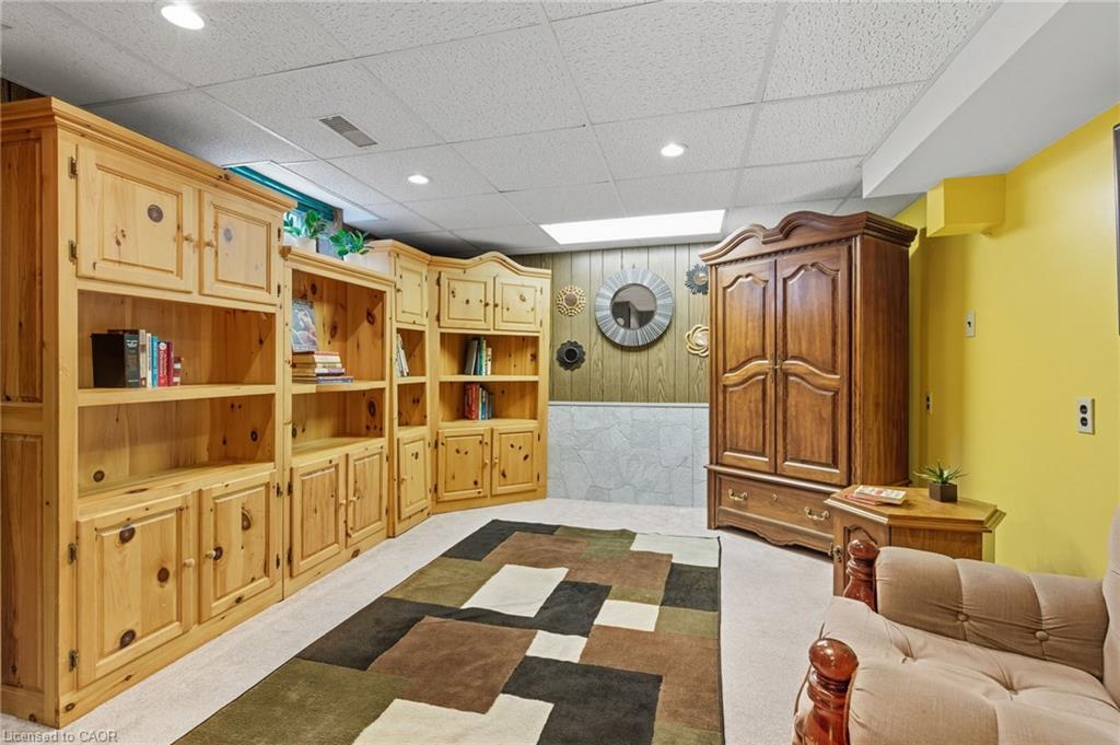 16 Glendale Drive Property Photo 18