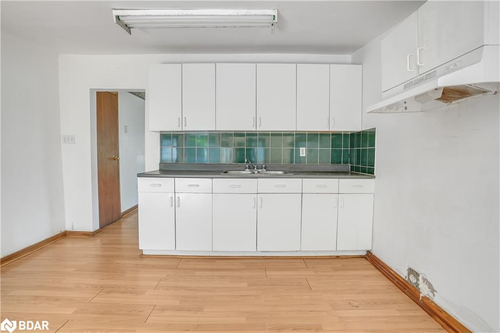 767 Sedore Avenue Avenue Property Photo 2