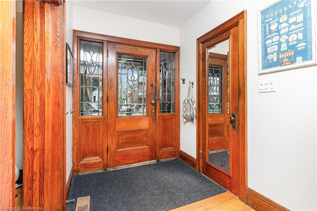 21 Prospect Street S Property Photo 4