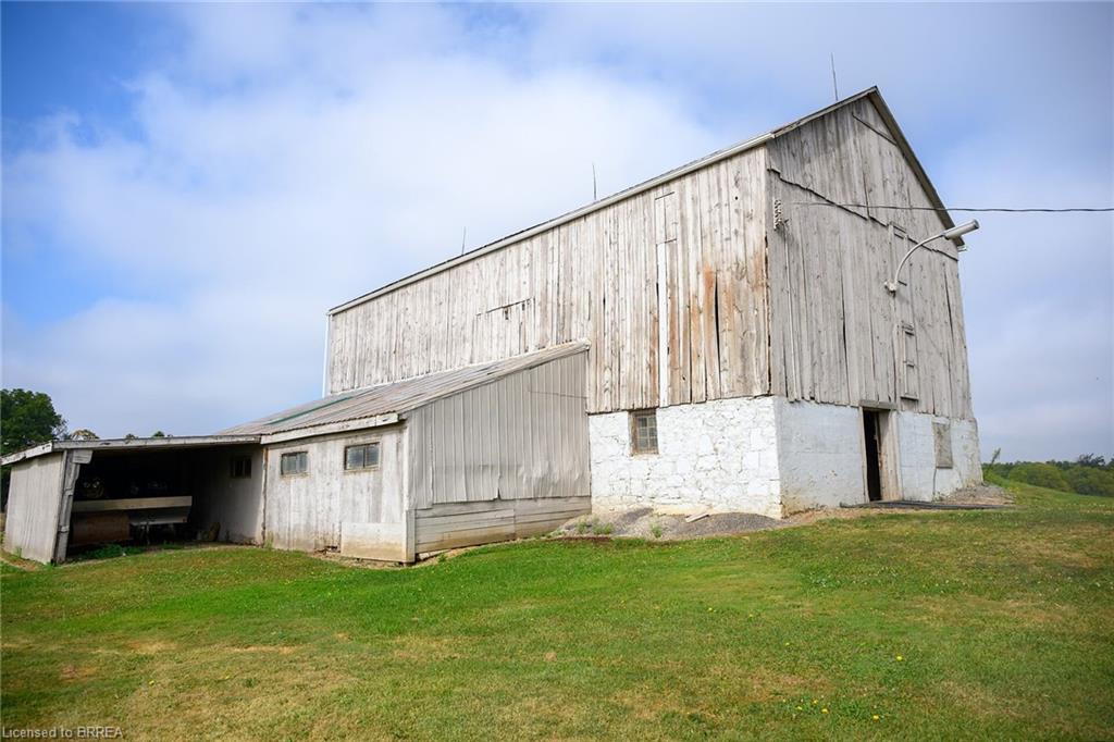 481 Lynden Road Property Photo 12