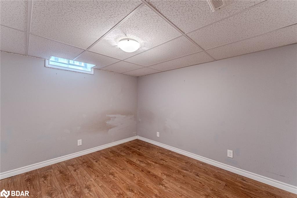 256 Hickling Trail Property Photo 14