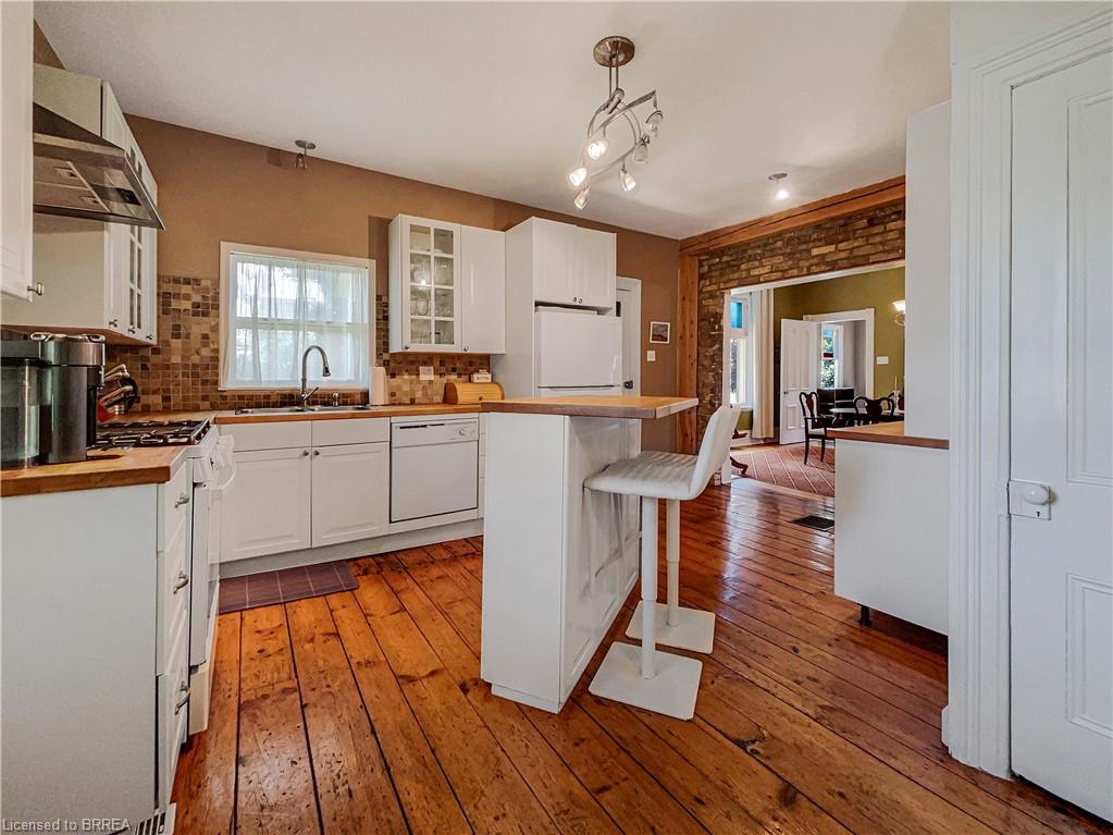 131 Terrace Hill Street Property Photo 8